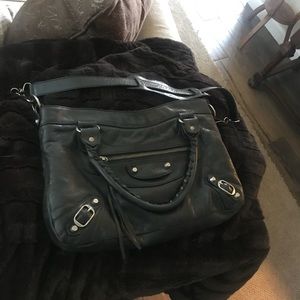 Perloved balenciaga town